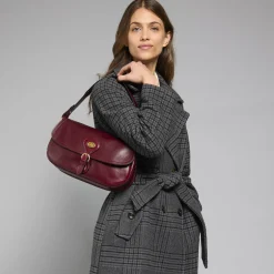 Borsa a spalla in pelle grande con patta frontale-The Bridge Sale