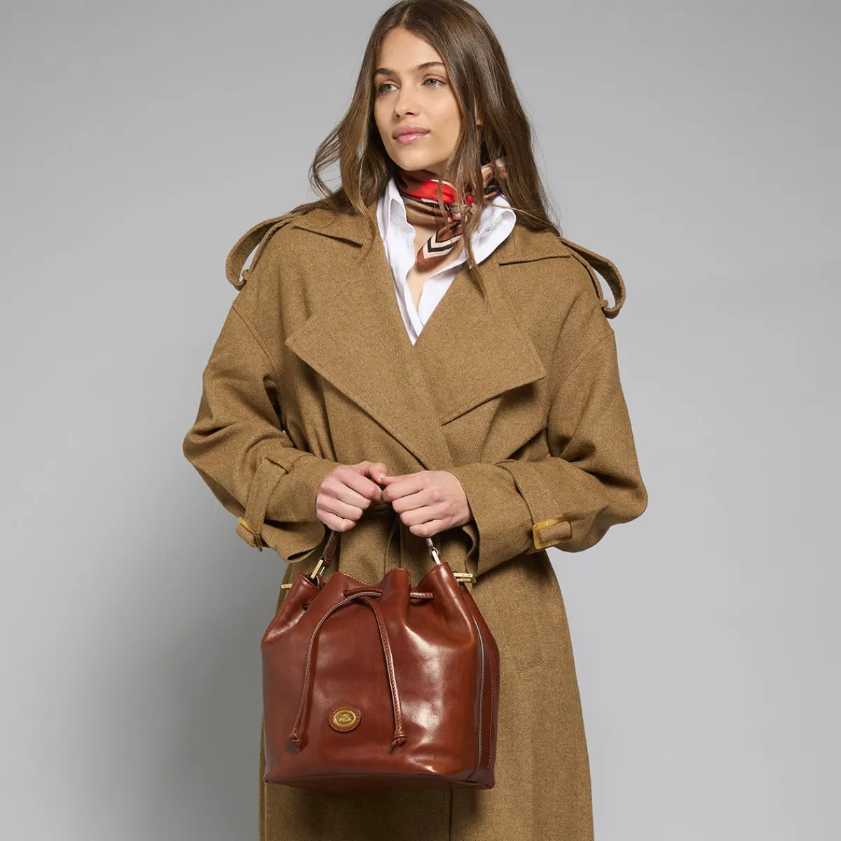 Borsa secchiello pelle con tracolla-The Bridge Clearance