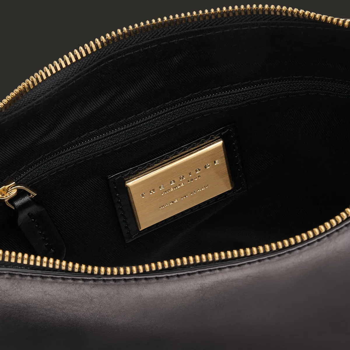 Borsa tracolla pelle chiusa con zip-The Bridge Clearance