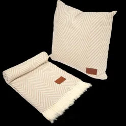 Cuscino e plaid in tessuto-The Bridge New