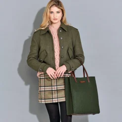 SHOPPER-The Bridge Sale