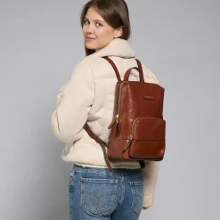 Zaino donna in pelle piccolo con tasca frontale-The Bridge Clearance