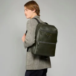 Zaino uomo in pelle una zip e tasca frontale-The Bridge Sale